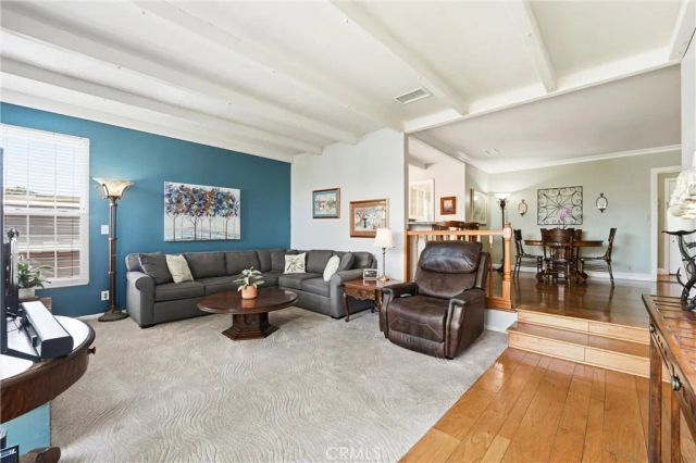 331 E Barkley, Orange, CA 92867