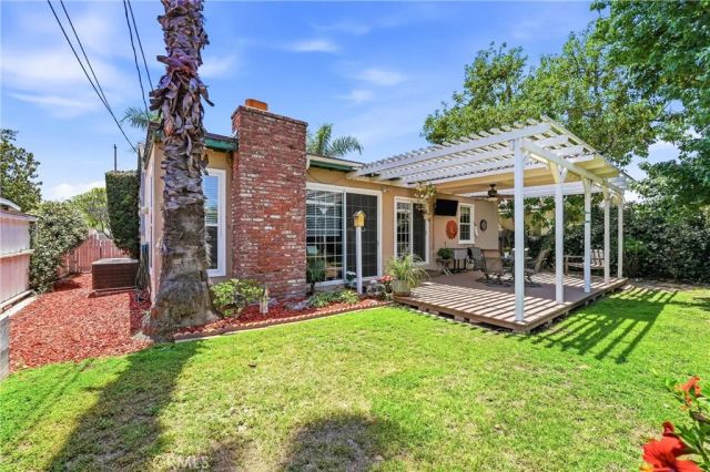331 E Barkley, Orange, CA 92867