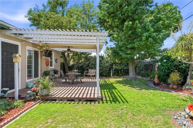 331 E Barkley, Orange, CA 92867