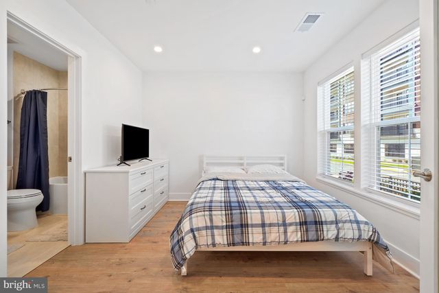 1125 POLARIS RD, Rockville, MD 20854