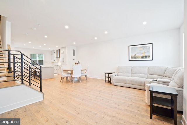 1125 POLARIS RD, Rockville, MD 20854