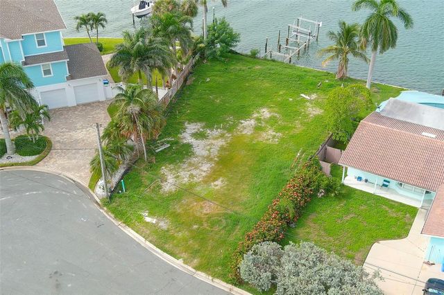 11080 8TH STREET E, Treasure Island, FL 33706