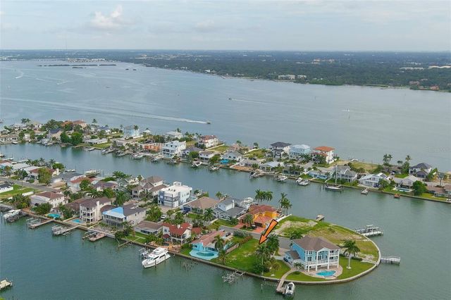 11080 8TH STREET E, Treasure Island, FL 33706