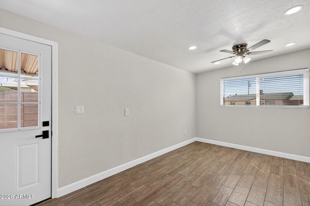 1540 W 6TH Drive, Mesa, AZ 85202