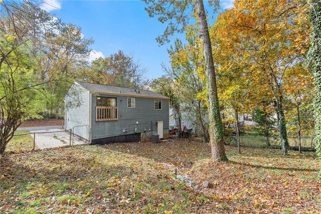 2116 Scarbrough Road, Stone Mountain, GA 30088