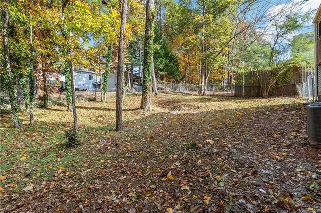 2116 Scarbrough Road, Stone Mountain, GA 30088