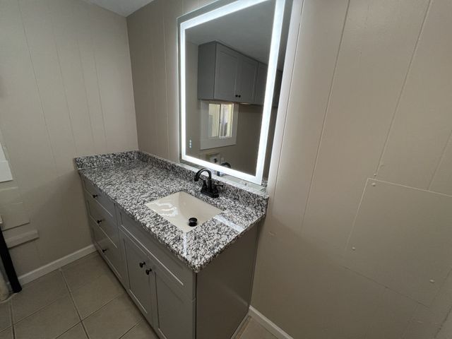 809 Colfax Dr, SE, Nashville, TN 37214