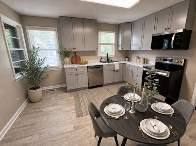 809 Colfax Dr, SE, Nashville, TN 37214