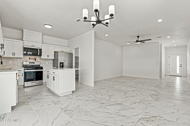 13909 Paseo Perlas Drive, El Paso, TX 79928
