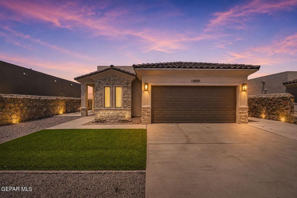 13909 Paseo Perlas Drive, El Paso, TX 79928