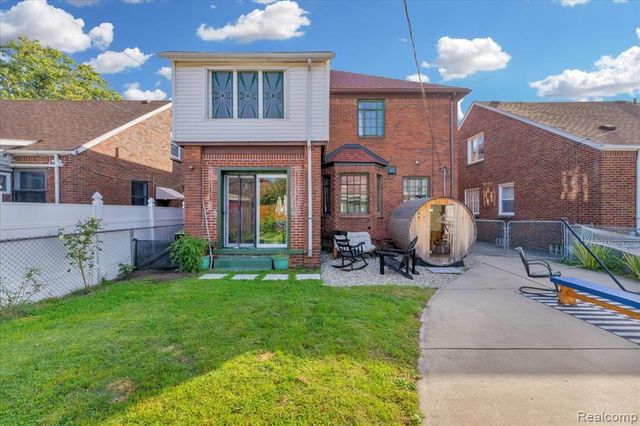 18281 San Juan Drive, Detroit, MI 48221