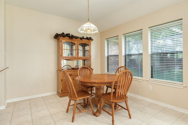 251 Chestnut Street, Lake Jackson, TX 77566