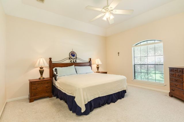 251 Chestnut Street, Lake Jackson, TX 77566