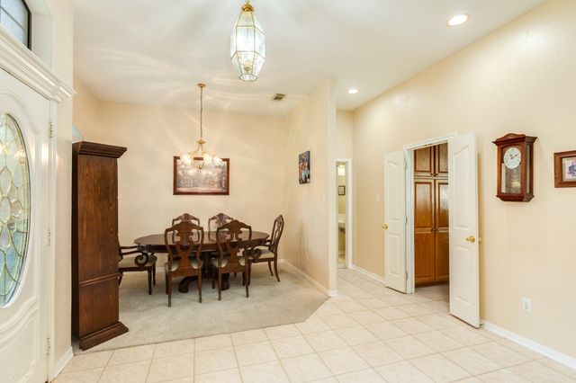 251 Chestnut Street, Lake Jackson, TX 77566