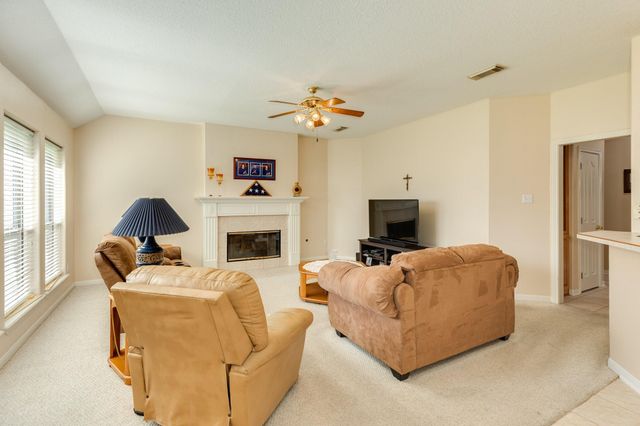 251 Chestnut Street, Lake Jackson, TX 77566
