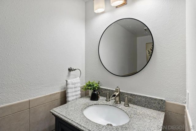 7134 Caminito Quintana, San Diego, CA 92122