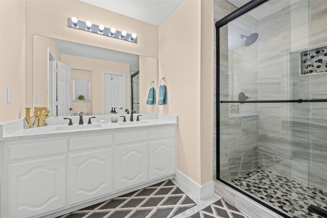 1424 Jacksons Run, Greenville, TX 75402