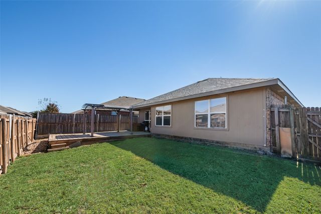 1424 Jacksons Run, Greenville, TX 75402