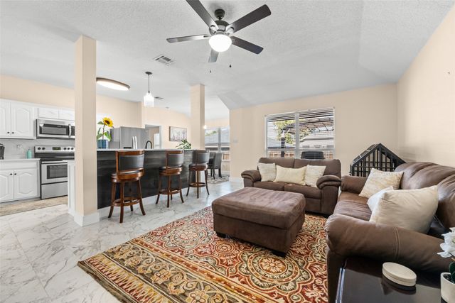 1424 Jacksons Run, Greenville, TX 75402