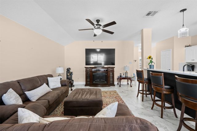 1424 Jacksons Run, Greenville, TX 75402