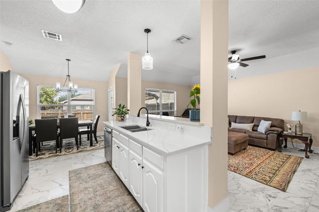 1424 Jacksons Run, Greenville, TX 75402