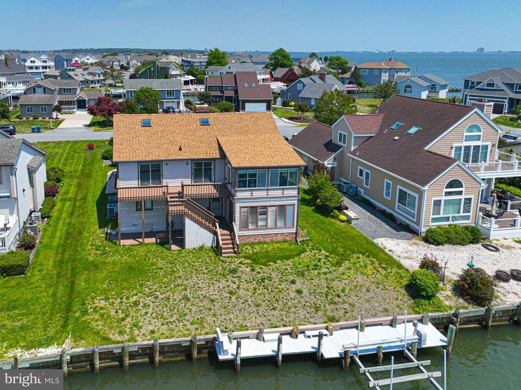 Image 10 of property listing at 16 EBB TIDE, Ocean Pines, MD 21811