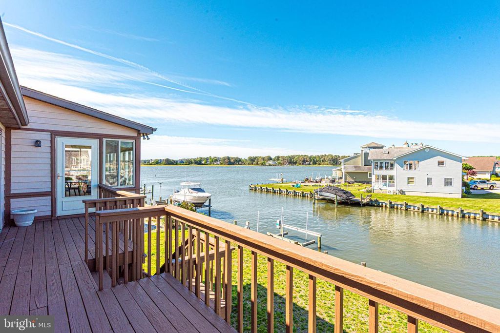 Image 22 of property listing at 16 EBB TIDE, Ocean Pines, MD 21811