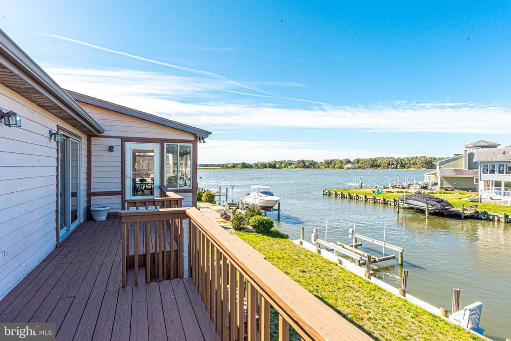 Image 23 of property listing at 16 EBB TIDE, Ocean Pines, MD 21811