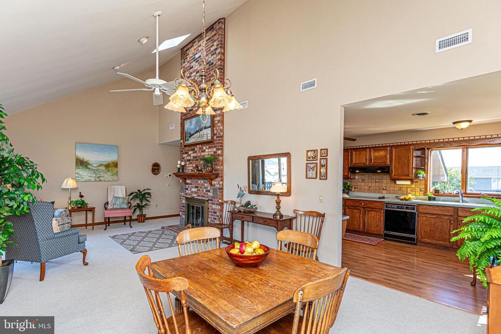 Image 45 of property listing at 16 EBB TIDE, Ocean Pines, MD 21811