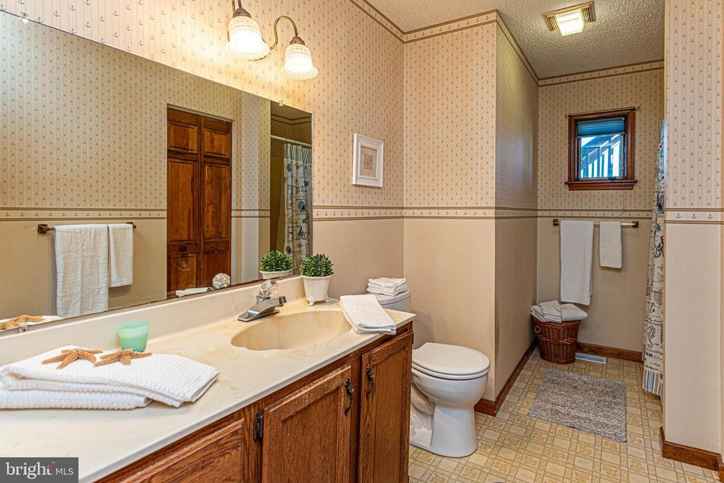 Image 82 of property listing at 16 EBB TIDE, Ocean Pines, MD 21811