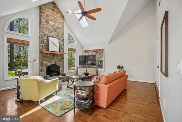 3271 HISTORY DR, Oakton, VA 22124