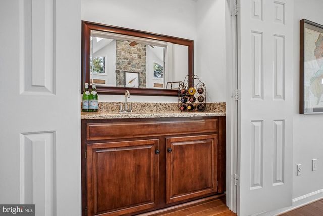 3271 HISTORY DR, Oakton, VA 22124