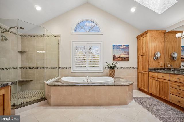 3271 HISTORY DR, Oakton, VA 22124