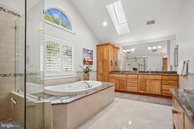 3271 HISTORY DR, Oakton, VA 22124