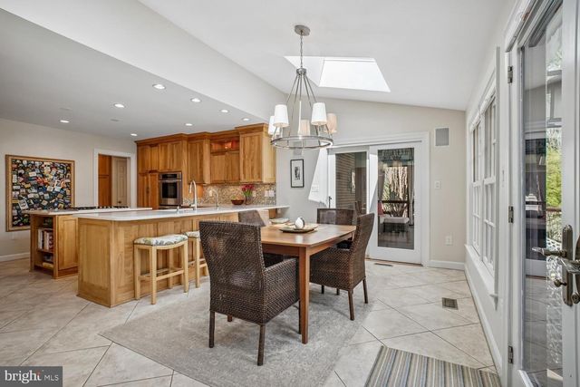 3271 HISTORY DR, Oakton, VA 22124