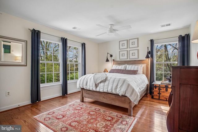 3271 HISTORY DR, Oakton, VA 22124