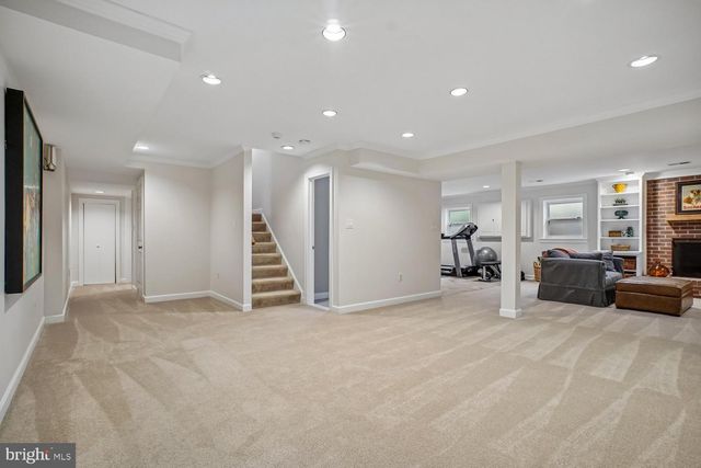 3271 HISTORY DR, Oakton, VA 22124