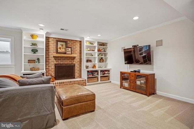 3271 HISTORY DR, Oakton, VA 22124