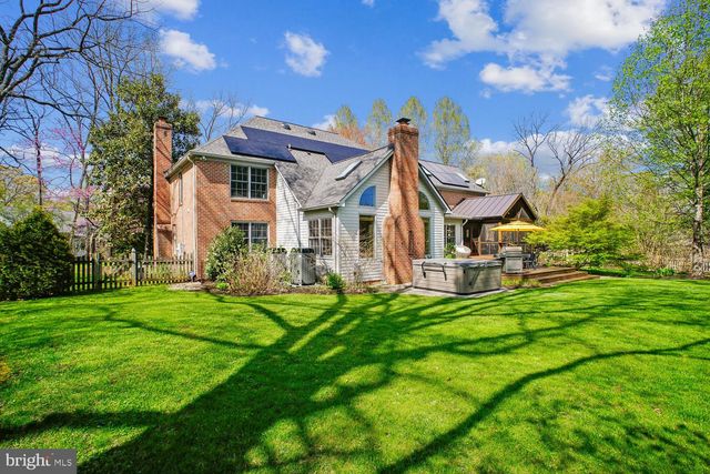 3271 HISTORY DR, Oakton, VA 22124