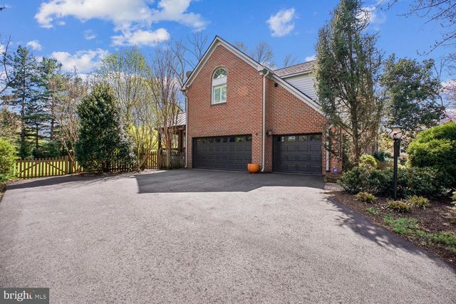 3271 HISTORY DR, Oakton, VA 22124