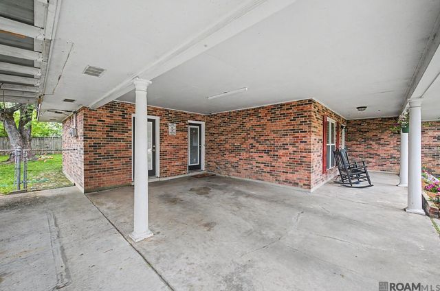 103 Joan St, Denham Springs, LA 70726