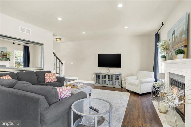 107 MONARCH LN, Mechanicsburg, PA 17050