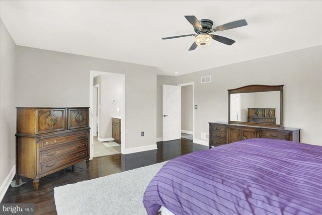 107 MONARCH LN, Mechanicsburg, PA 17050