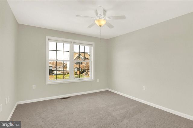 107 MONARCH LN, Mechanicsburg, PA 17050