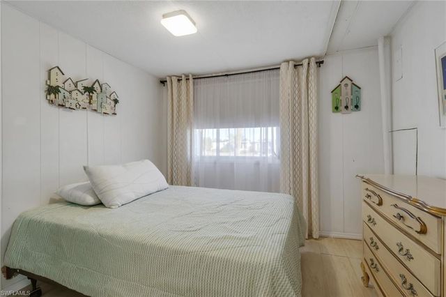 18 Carriage LN, North Fort Myers, FL 33917