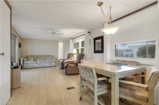 18 Carriage LN, North Fort Myers, FL 33917