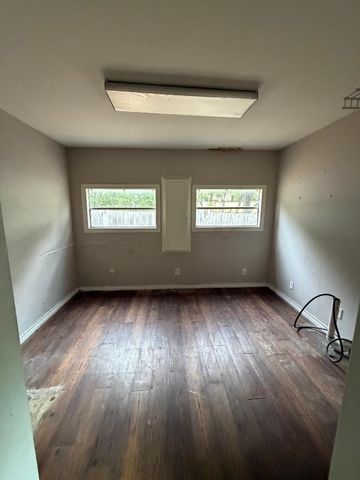 202 Kimbell Street, Mesquite, TX 75149