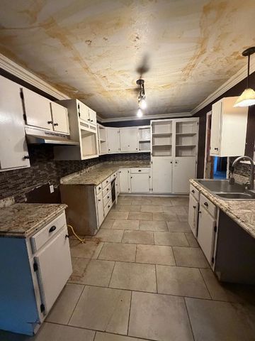 202 Kimbell Street, Mesquite, TX 75149