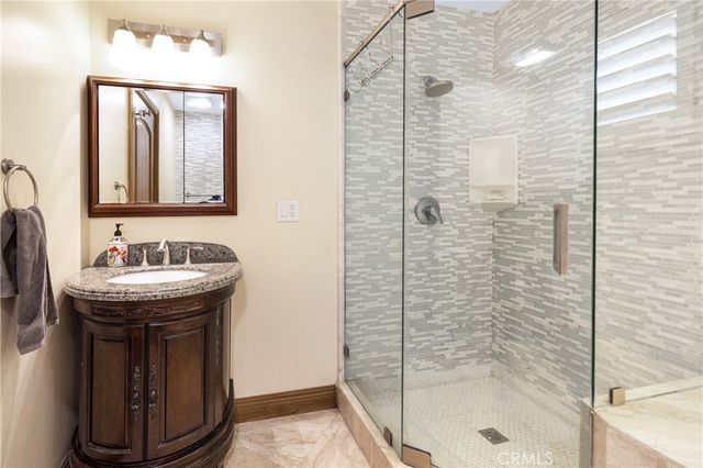 401 Holmwood Drive, Newport Beach, CA 92663