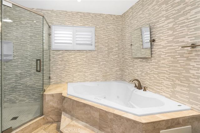 401 Holmwood Drive, Newport Beach, CA 92663